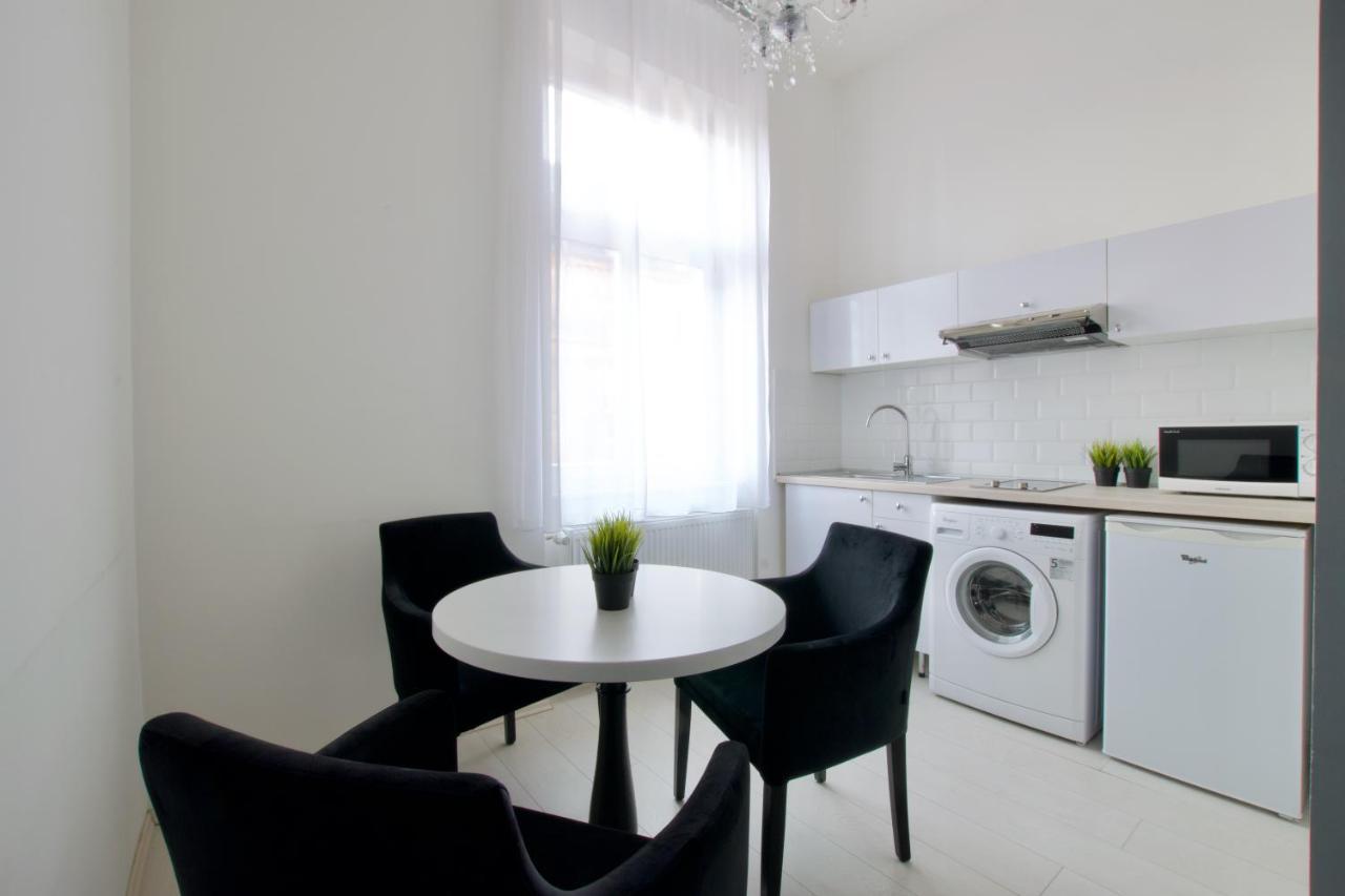Premium Apartments By Hi5 - Astoria Square Βουδαπέστη Εξωτερικό φωτογραφία